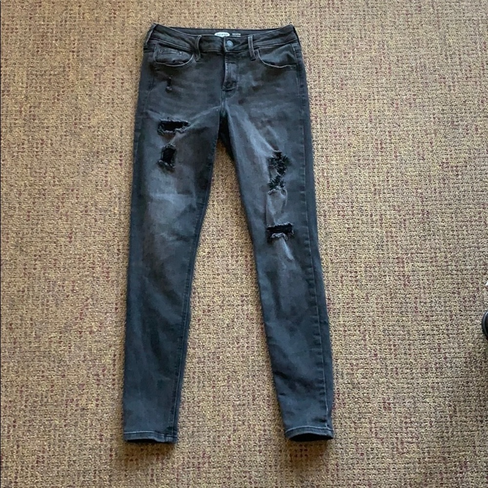 Black distressed jeans